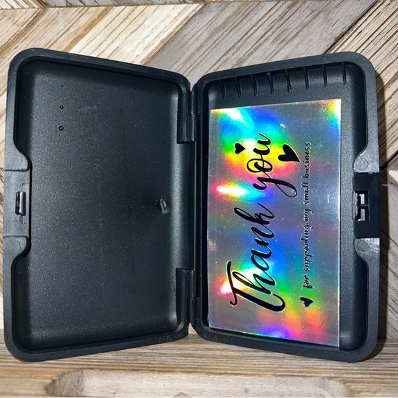 Hummingbird Card Wallet - Picture 4 of 4